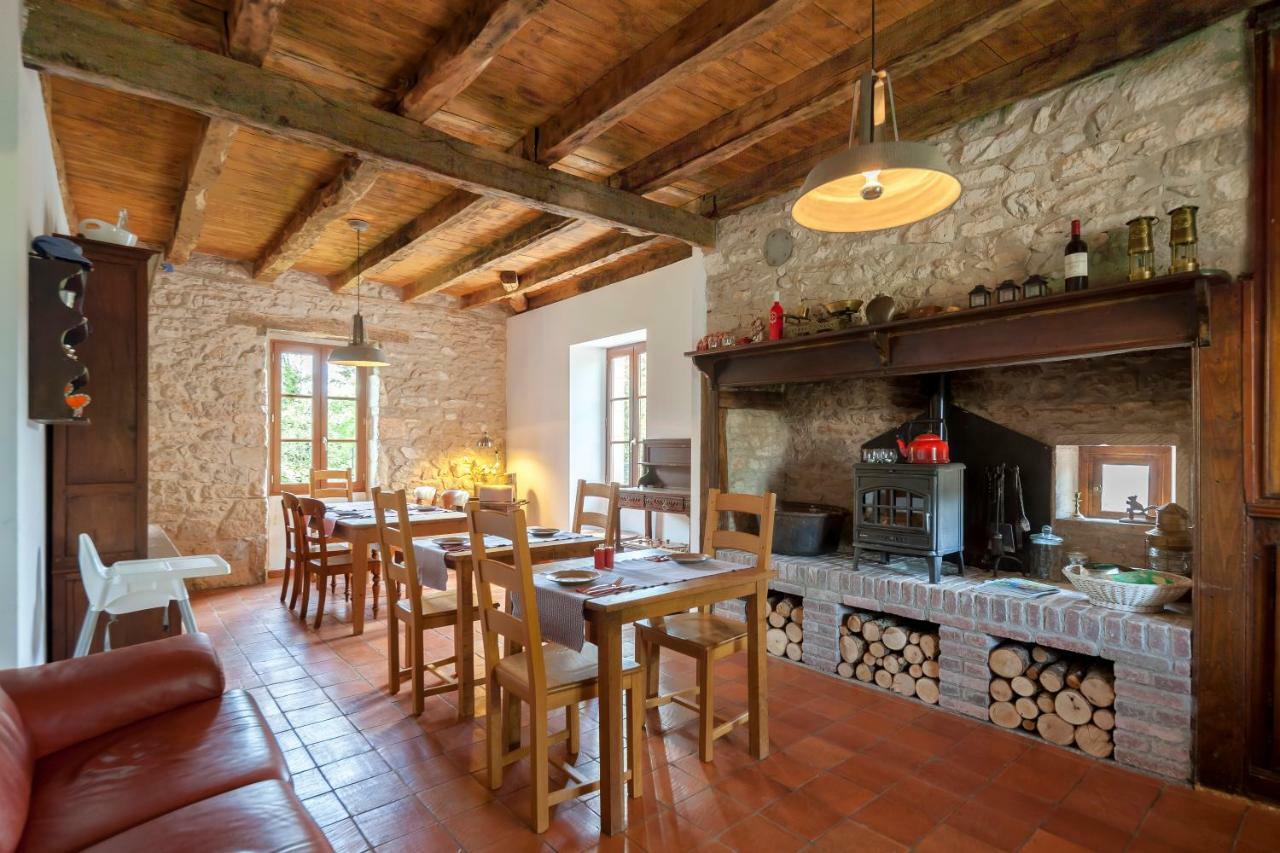 Chambres Et Table D'Hotes La Panacee Cuzance Exterior foto